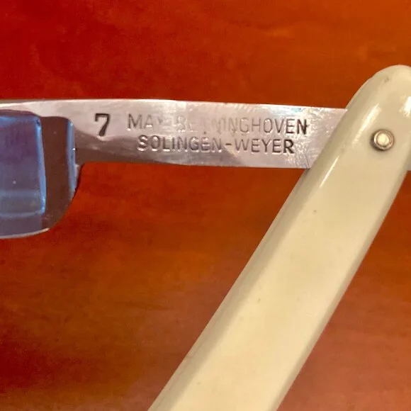 Antique Straight Razor (Germany)